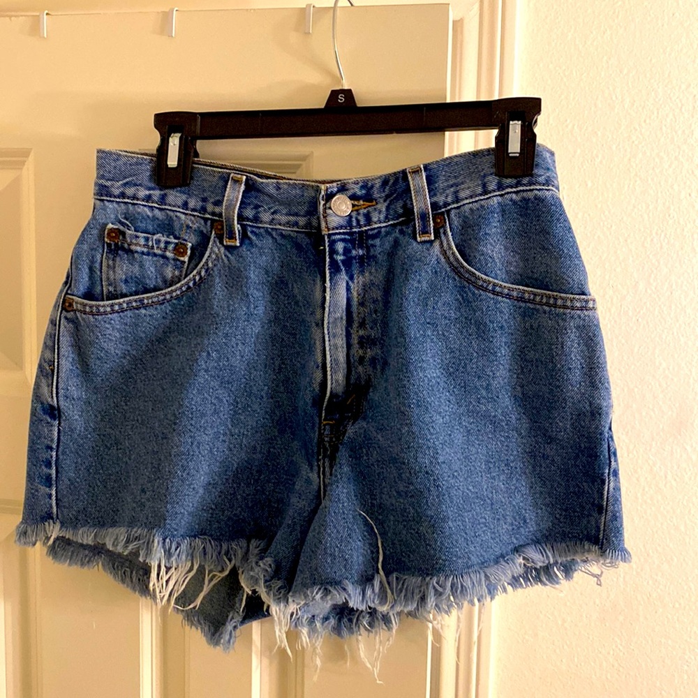Levi’s Cut-off Shorts